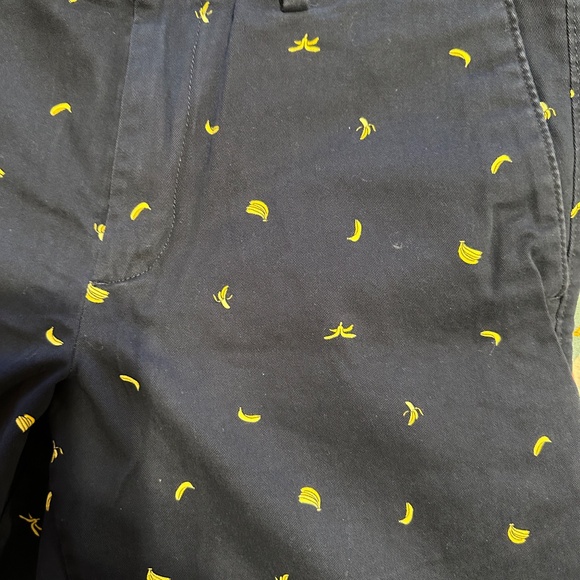 Banana Republic Aiden Navy Blue Shorts with Yellow Moon Pattern - Picture 5 of 7